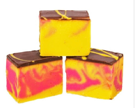 Christmas Marzipan Fudge Tub 2kg